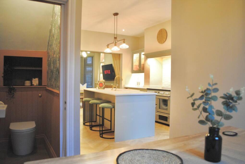 Cosy Renovated House In Warrington别墅 外观 照片